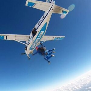 7000ft Tandem Skydive in Wiltshire
