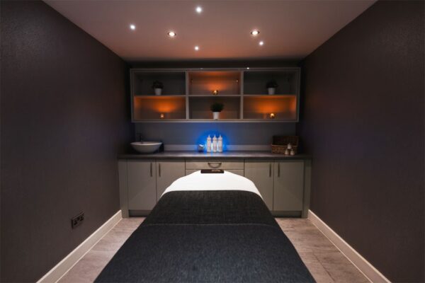 Spa Experience with 30 Minute Treatment at Skylark Golf & Country Club